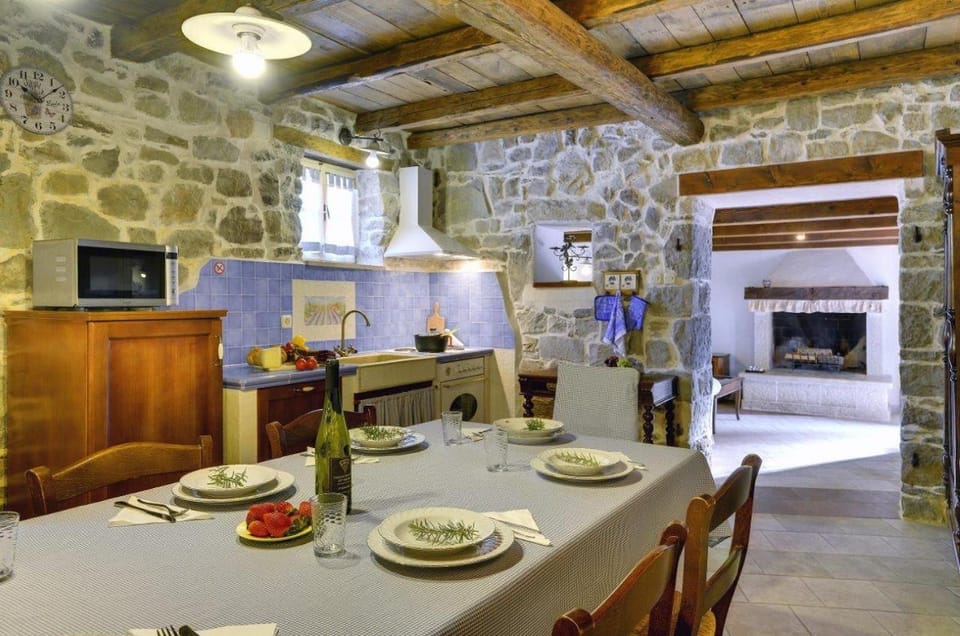 Holiday Home Ruža House in Istria County