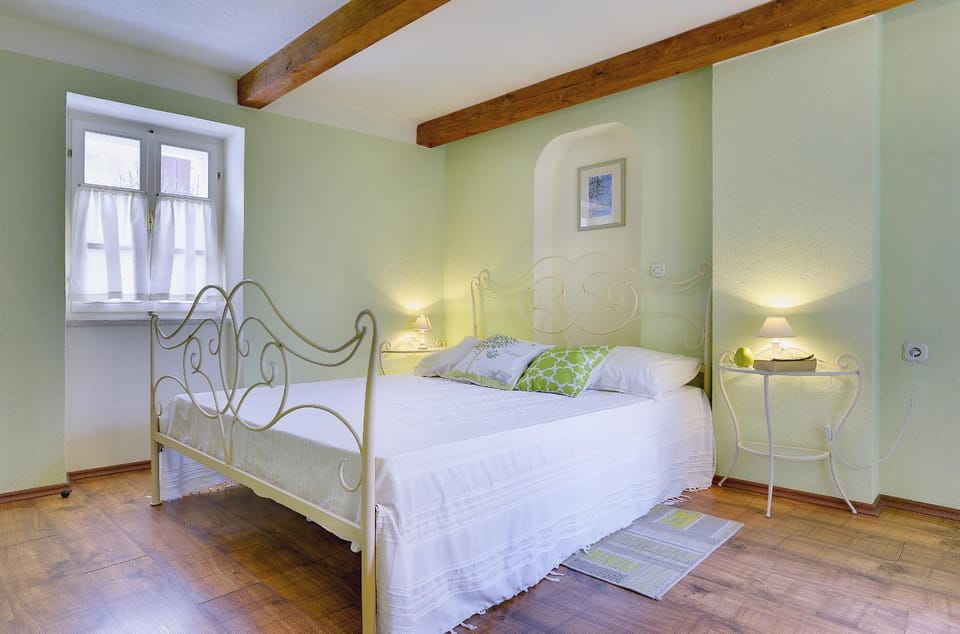 Holiday Home Ruža House in Istria County
