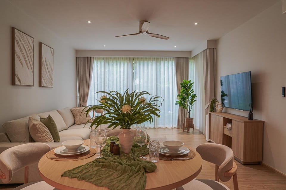 TV and multimedia, Living room, Dining area