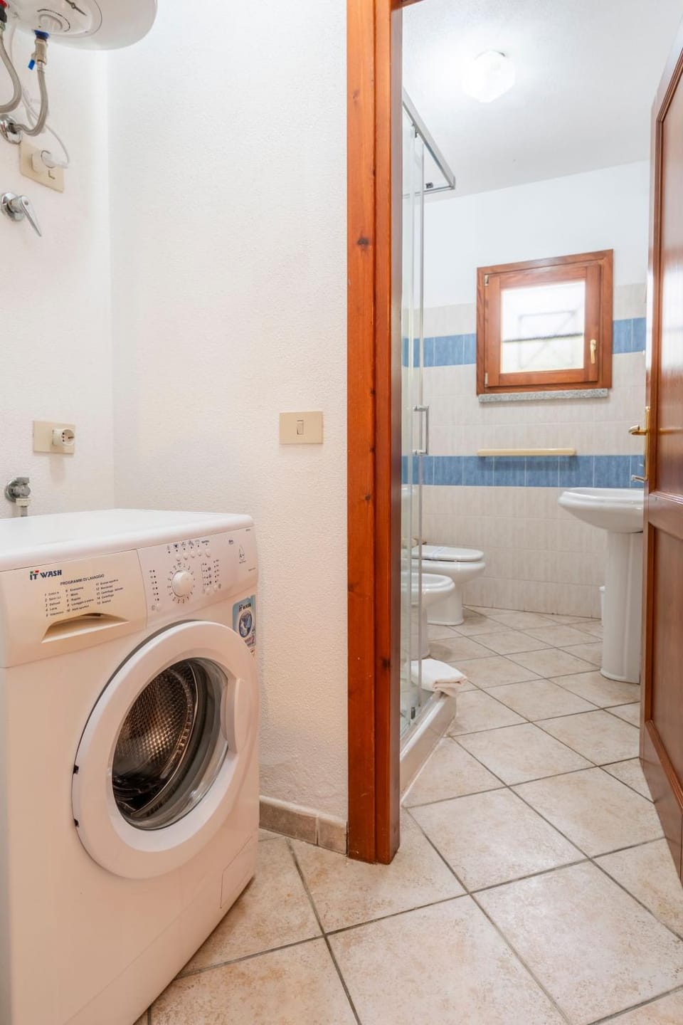 laundry, washing machine