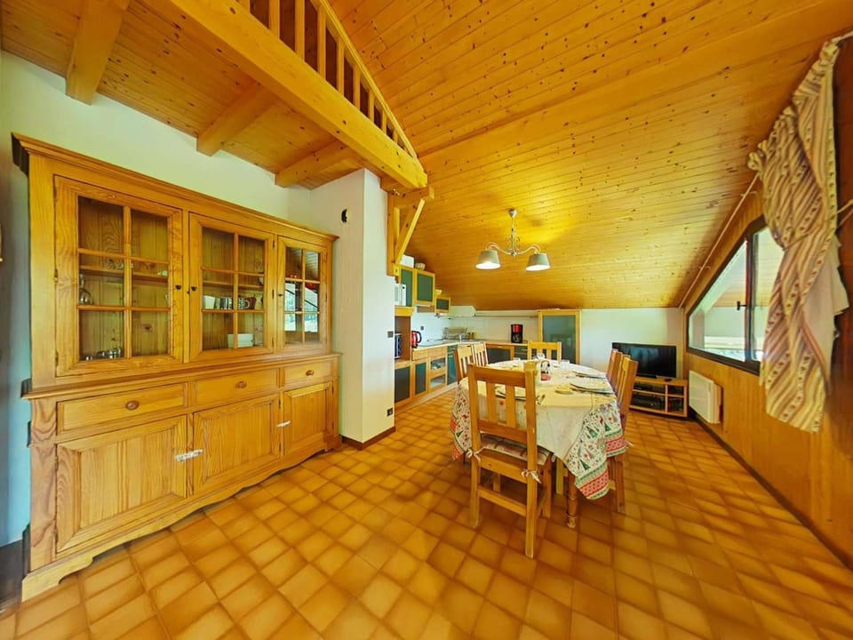 Appt 3 pièces, 7 pers, cheminée, garage, proche pistes - FR-1-241-50 Apartment in Le Grand-Bornand