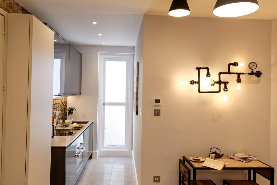 Nice Basement studio with private patio. Apartment in City of Westminster