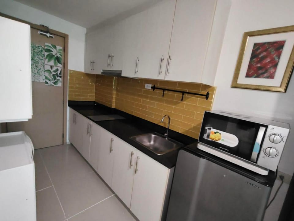 Lornas Staycation Apartment hotel in Pasay
