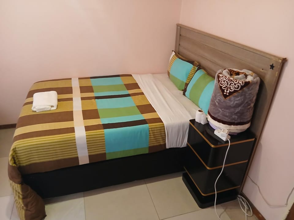 Shivon Vaal Guest House Bed and Breakfast in Gauteng