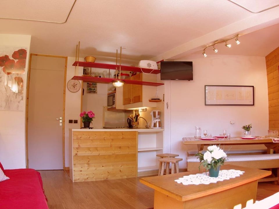 Appartement 3 pièces 8 pers, balcon, animaux acceptés - FR-1-291-759 Apartment in Les Avanchers-Valmorel