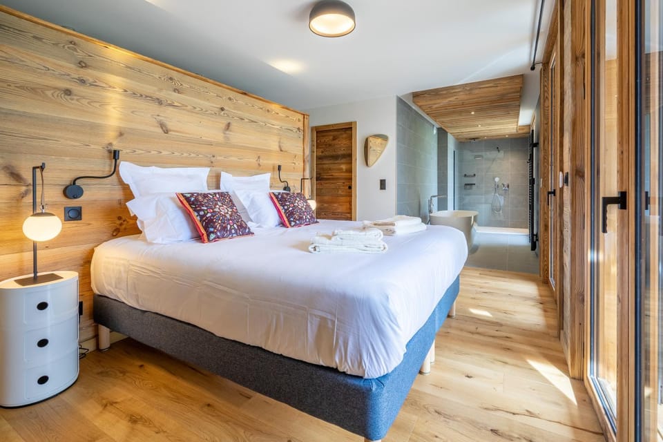 Bed, Bedroom, wardrobe