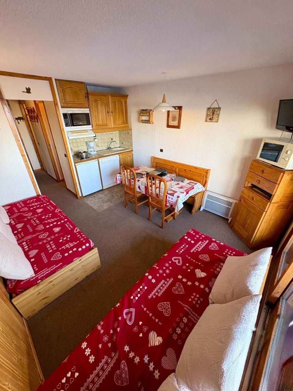 Cozy apartment near the ski slopes Apartment in Les Allues