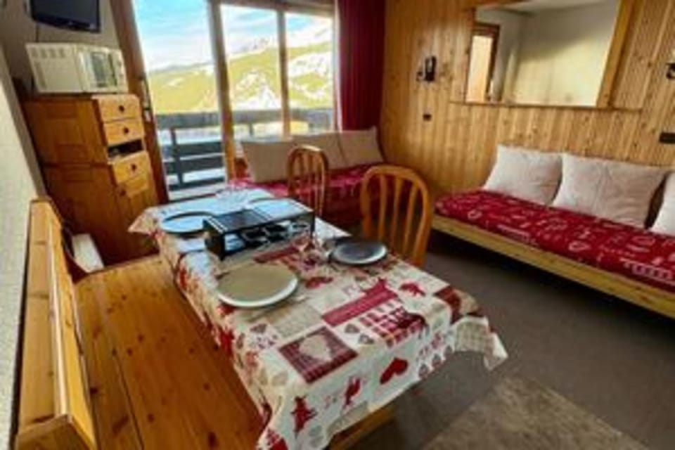 Cozy apartment near the ski slopes Apartment in Les Allues