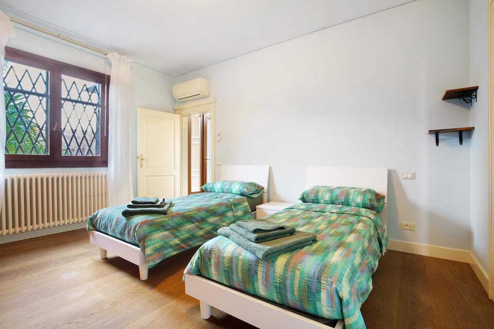 Property building, Living room, Bedroom