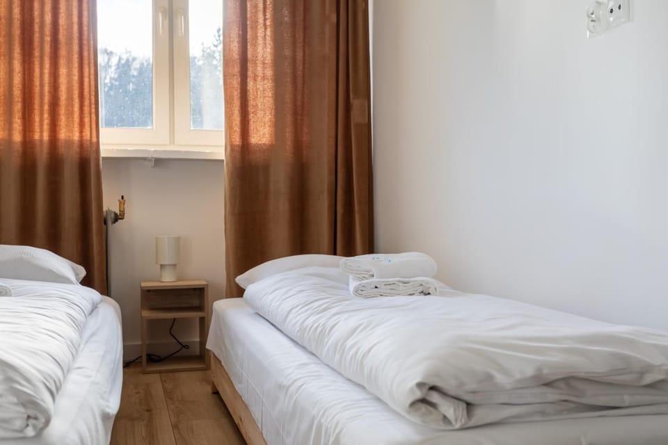 Apart-Invest Demokratów 15 Apartment in Lower Silesian Voivodeship