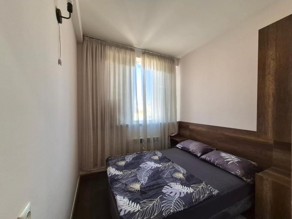 2комнатная квартира около Оперы Apartment in Yerevan