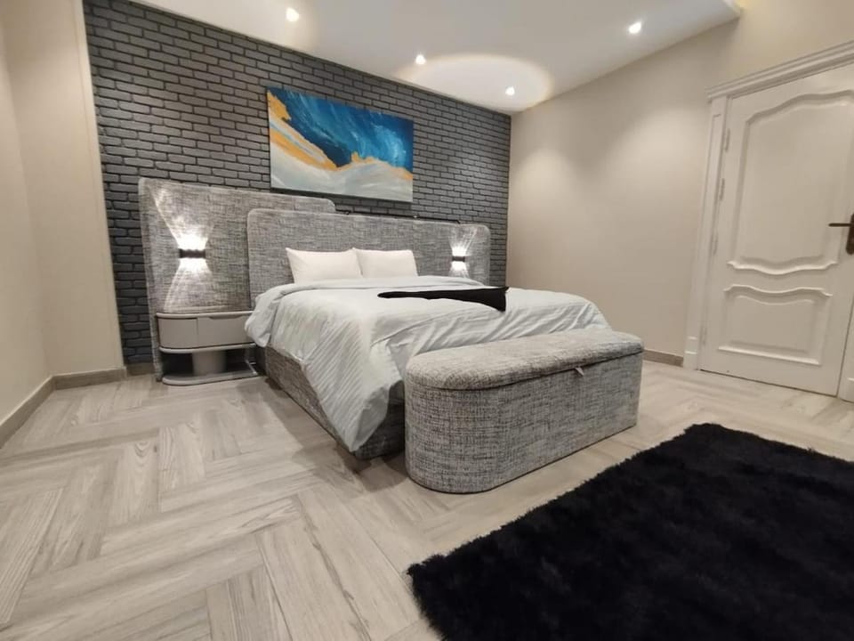 Shiny 3 Rooms Apartment Apartment in New Cairo City