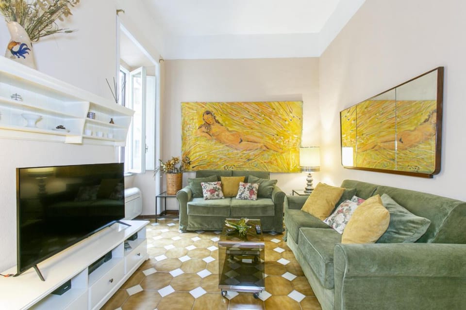Communal lounge/ TV room, TV and multimedia, Living room, Seating area