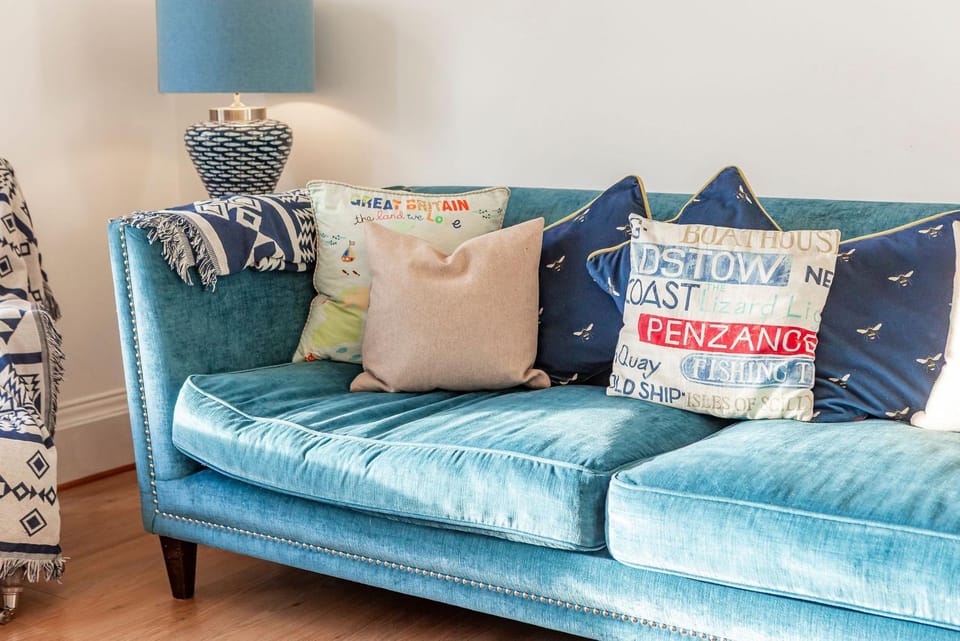 Communal lounge/ TV room, Living room