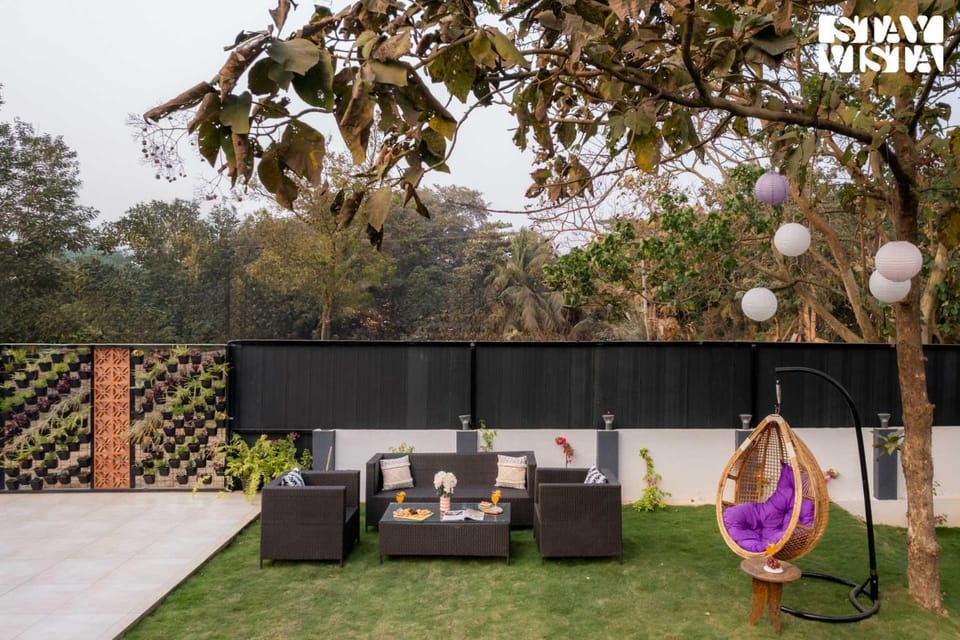 Garden, Seating area
