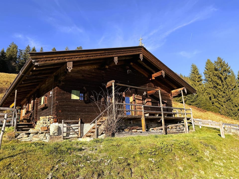 Property building, Day, Natural landscape
