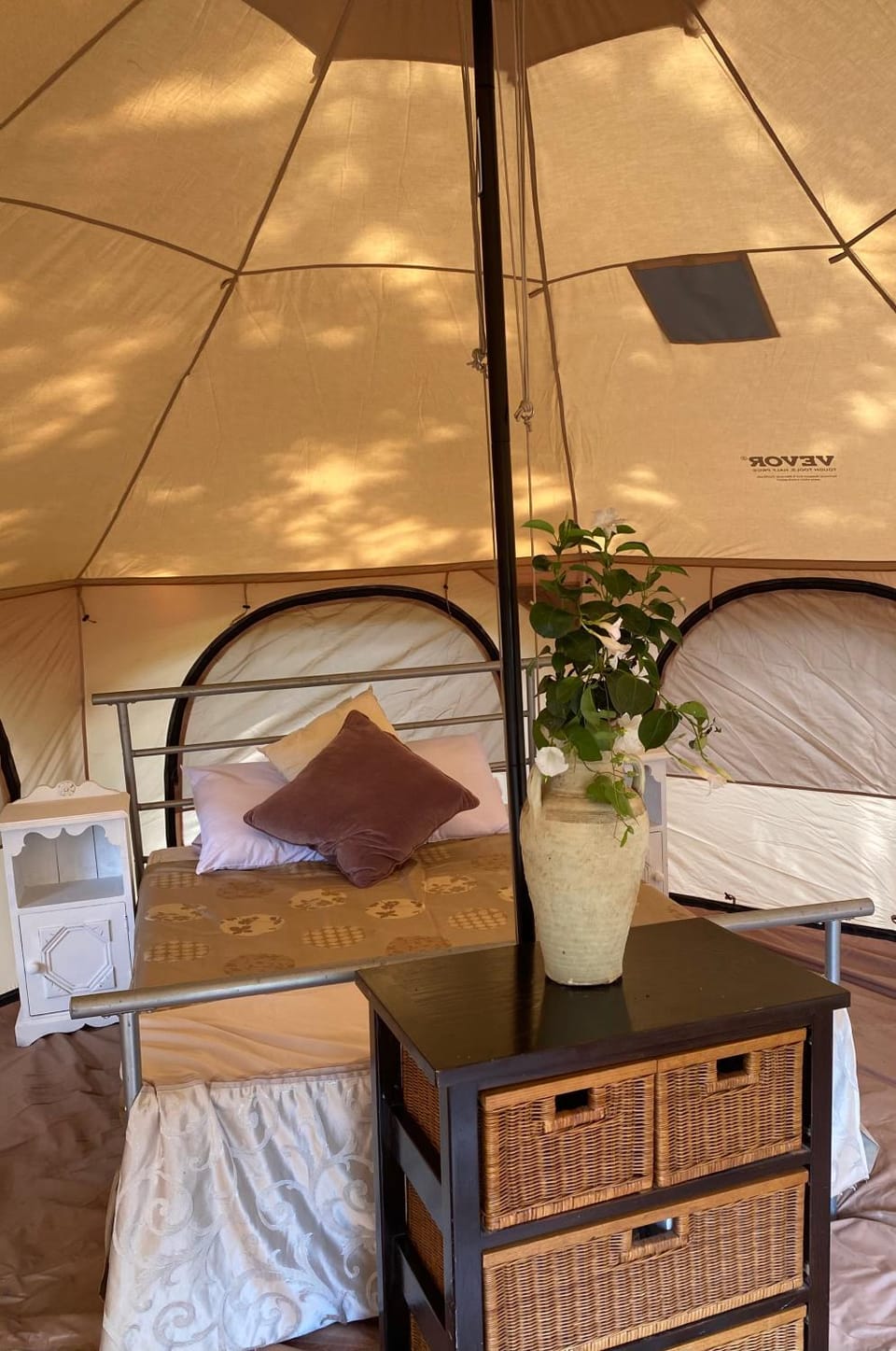 Le Fleur Sauvage Luxury tent in Nouvelle-Aquitaine