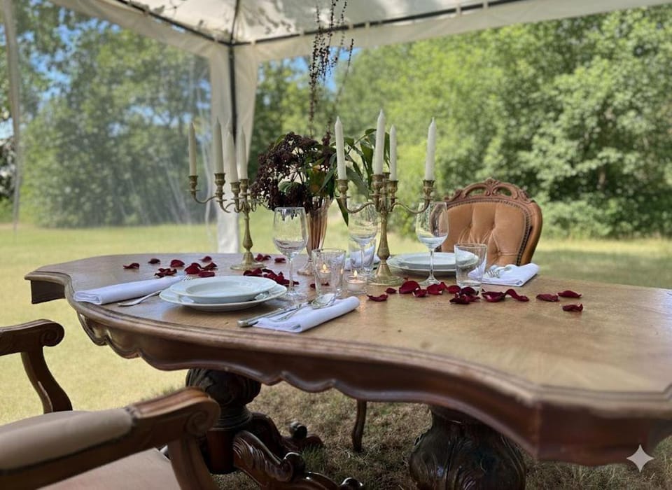 Le Fleur Sauvage Luxury tent in Nouvelle-Aquitaine