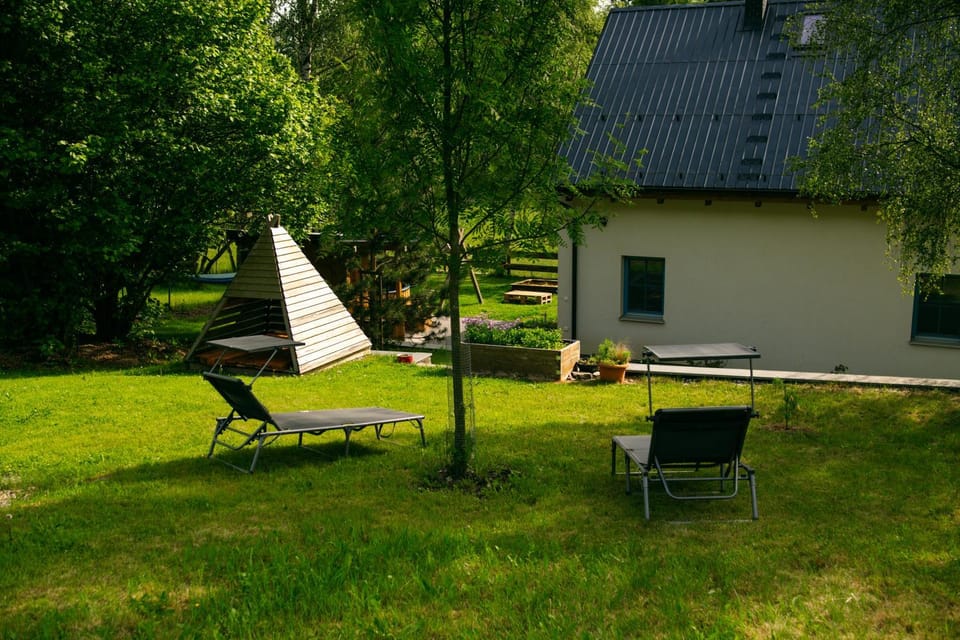 Garden, sunbed