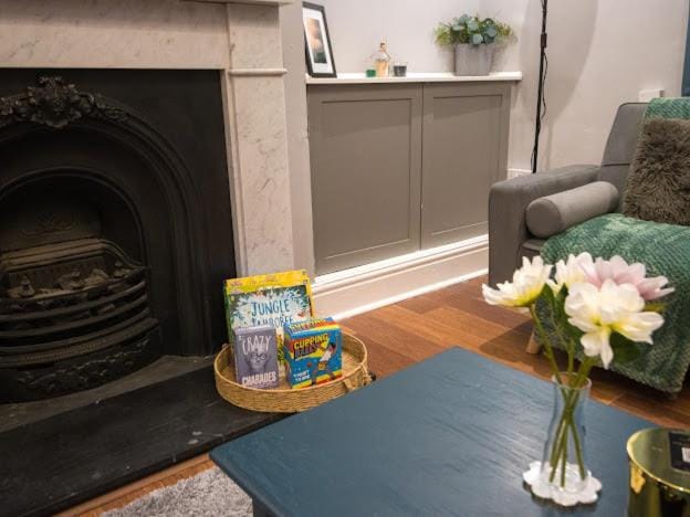 Luxury 2BD, Near O2, WIFI, Games House in London Borough of Lewisham