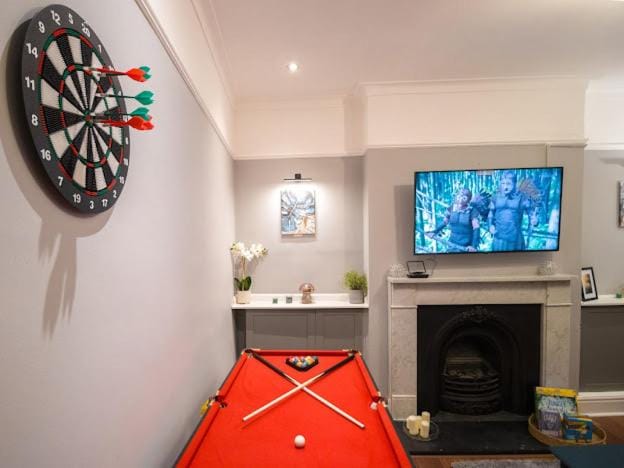 Luxury 2BD, Near O2, WIFI, Games House in London Borough of Lewisham