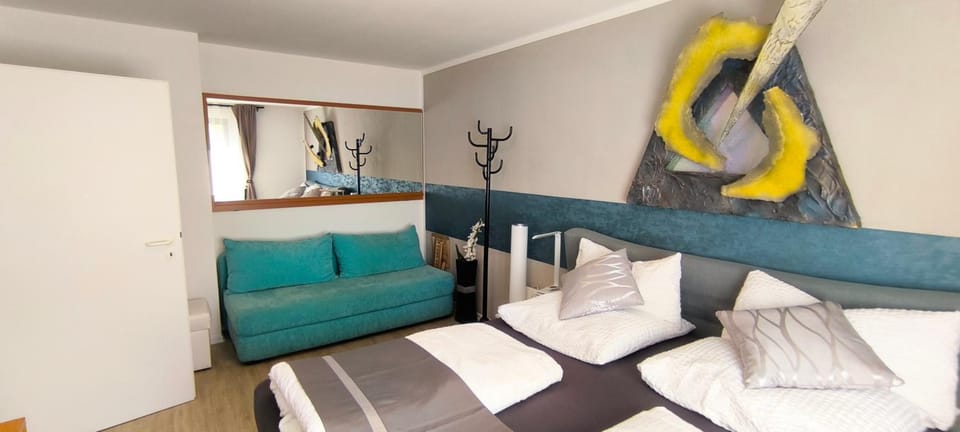 Photo of the whole room, Seating area, Bedroom