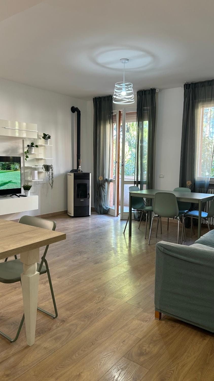 Living room, Dining area