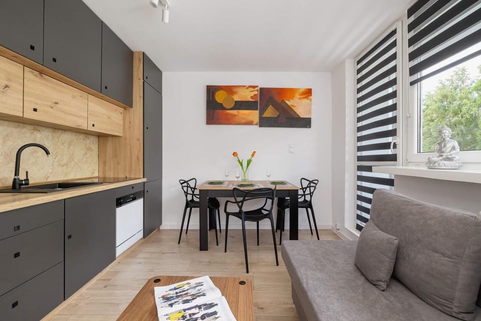 Kitchen or kitchenette, Living room, Seating area