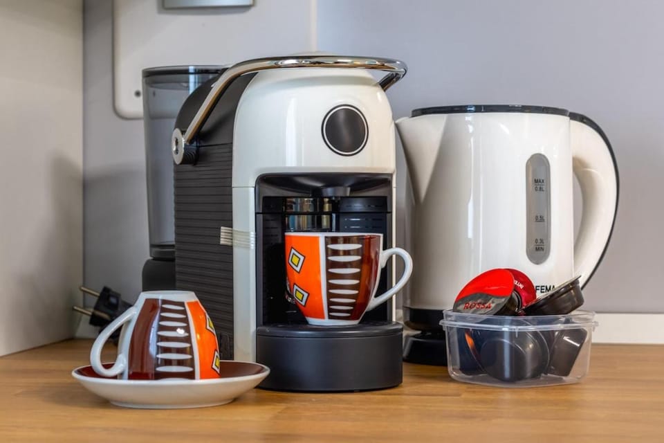 Coffee/tea facilities, Kitchen or kitchenette