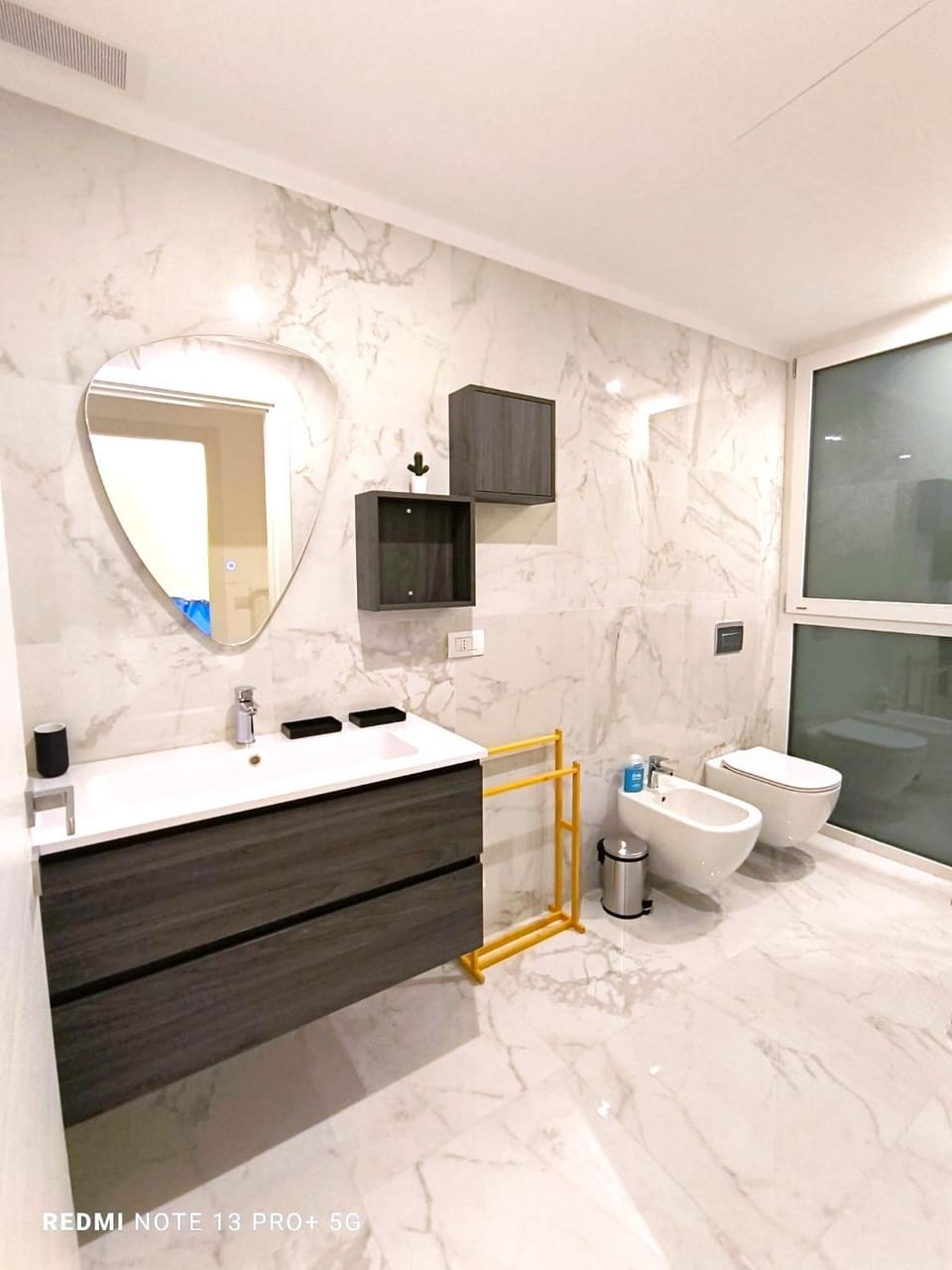 Toilet, Bathroom, Bath, towels