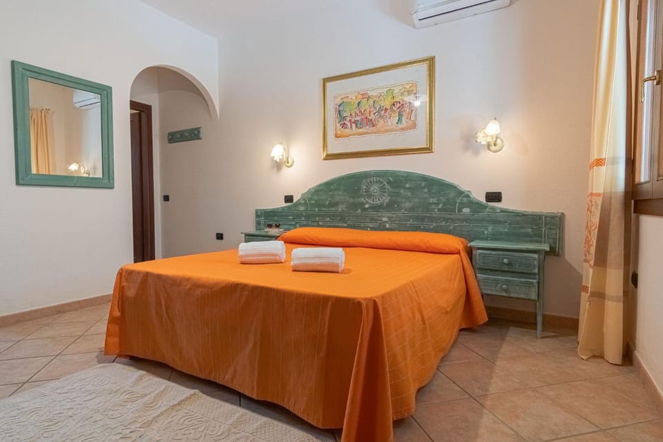 Bed, Decorative detail, Bedroom