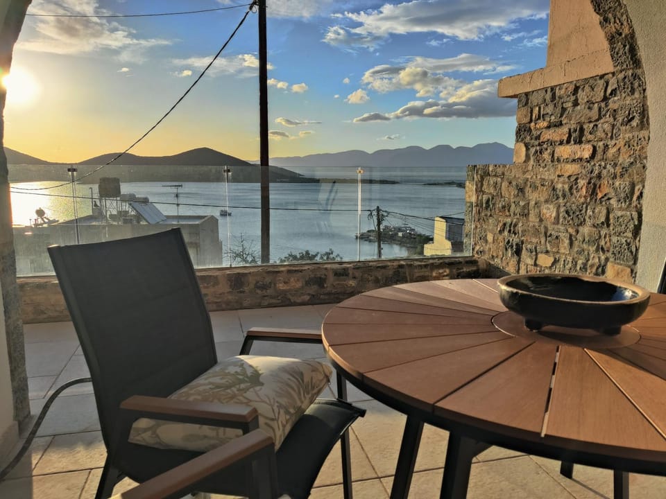 AEOS Elounda Apartments with Seaview Apartment in Lasithi