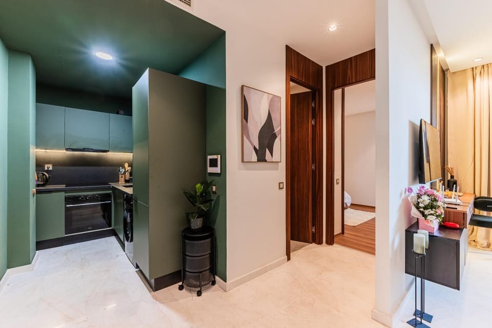 Kitchen or kitchenette, Food and drinks, Food, minibar, oven, stove