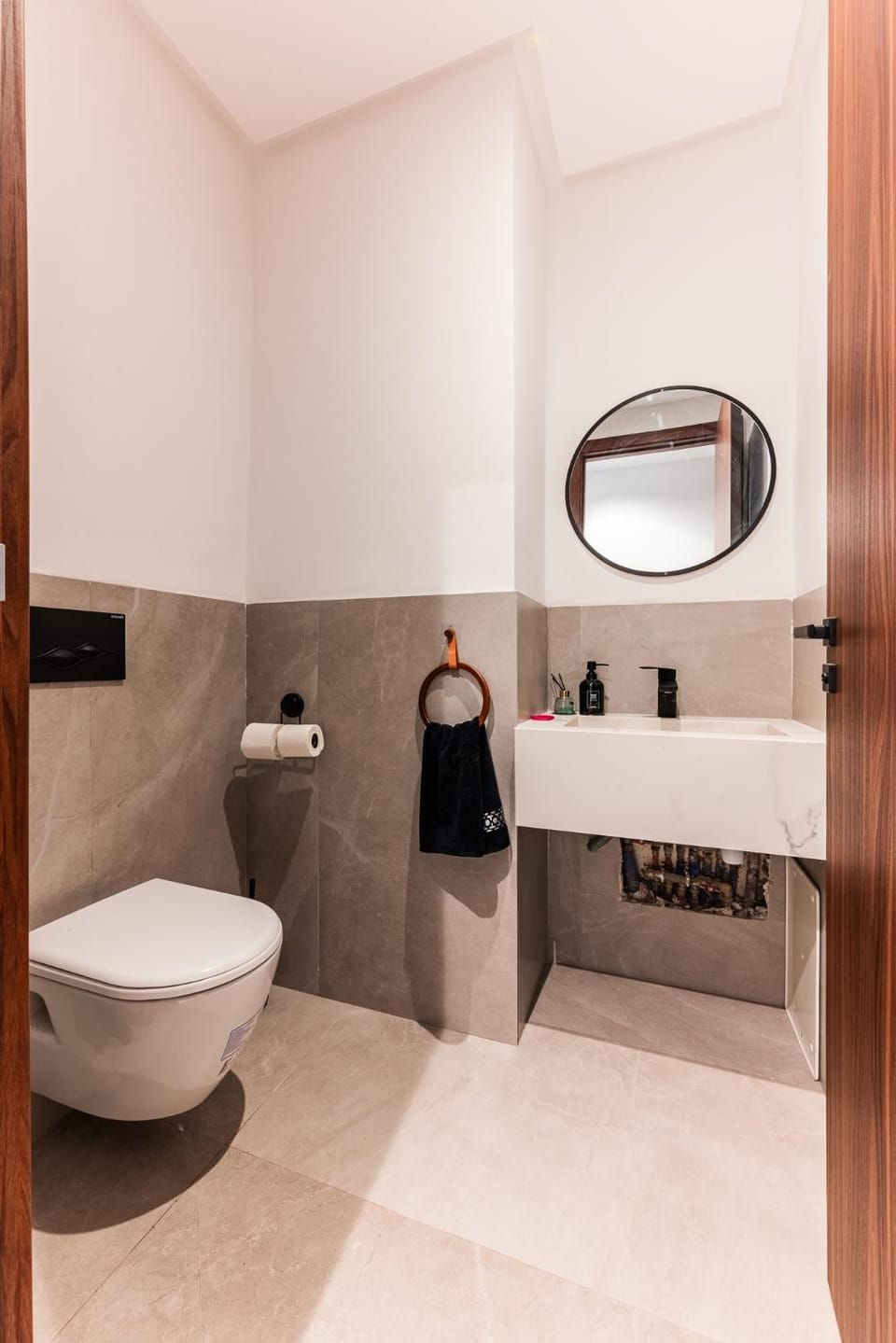 Toilet, Bathroom, bidet, towels