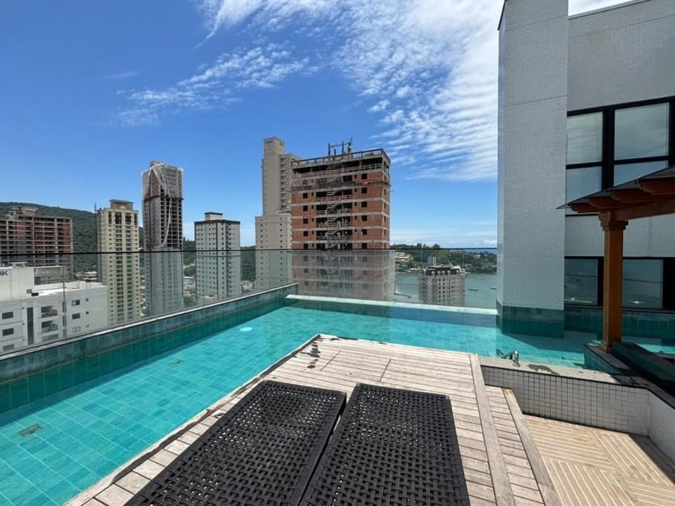 Vista Mar - Suíte, Cozinha Completa, Até 4 pessoas Apartment in Itapema