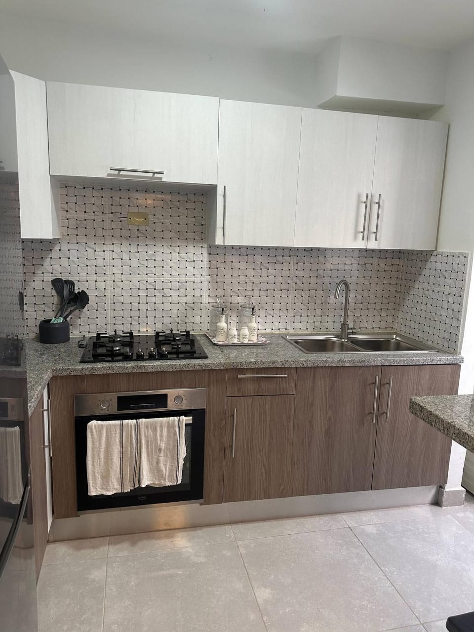 microwave, oven, kitchen