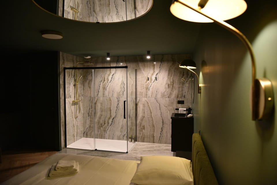 Bathroom, Bedroom