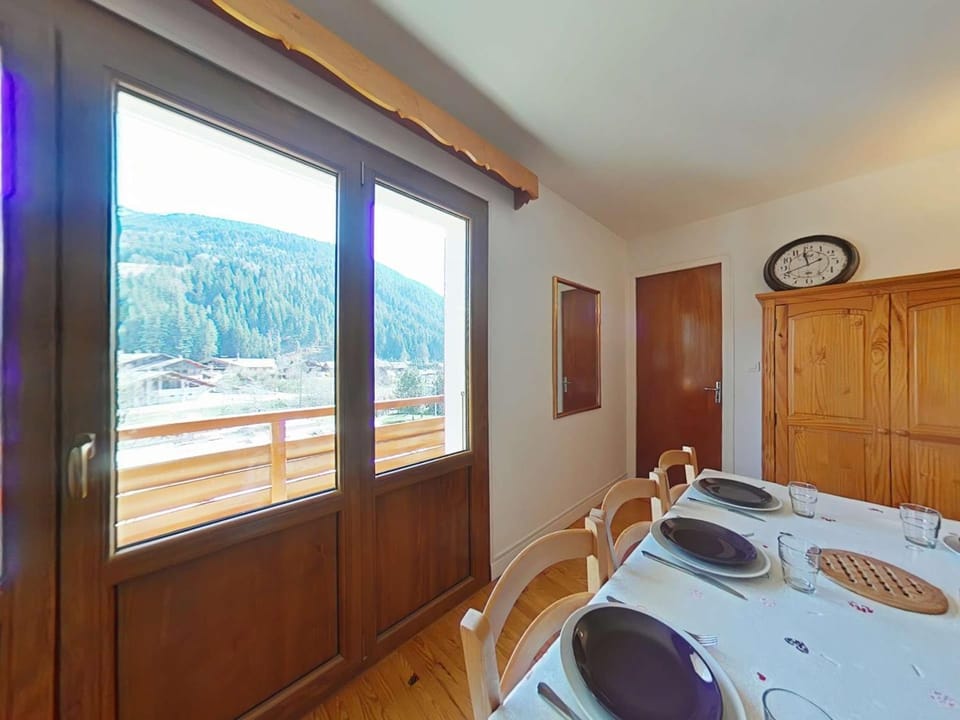 Charmant 2 pièces, 6 couchages, centre du Grand-Bornand, parking, balcon sud - FR-1-241-136 Apartment in Le Grand-Bornand