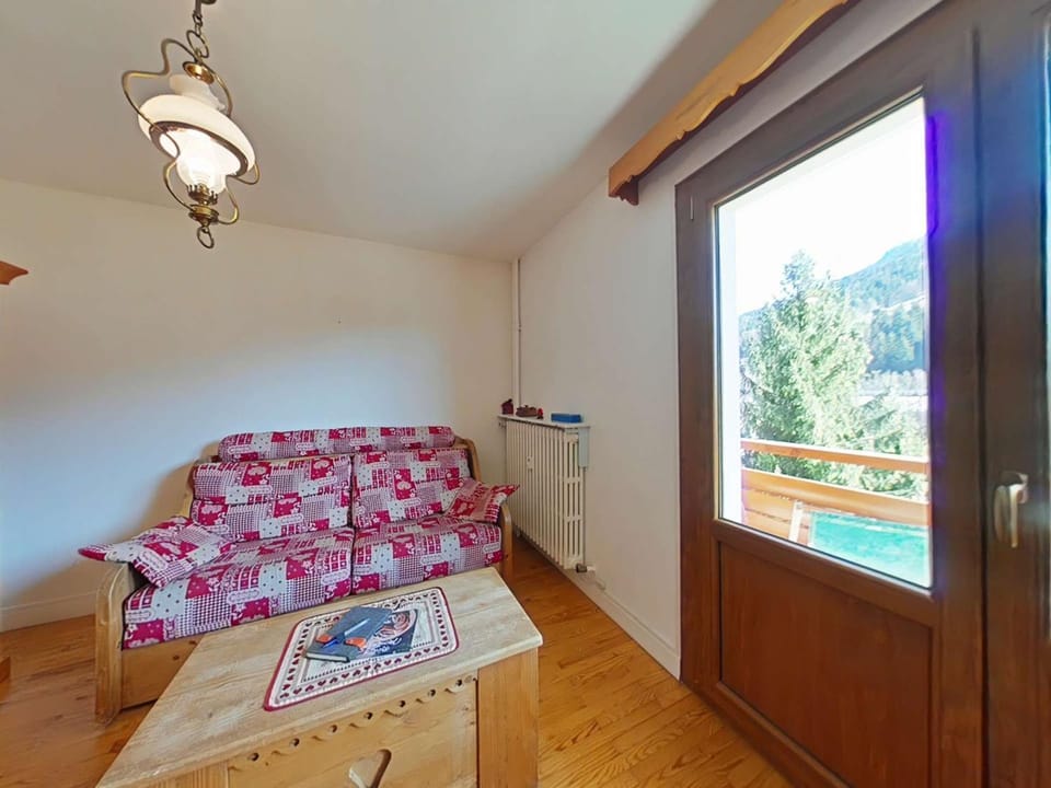 Charmant 2 pièces, 6 couchages, centre du Grand-Bornand, parking, balcon sud - FR-1-241-136 Apartment in Le Grand-Bornand