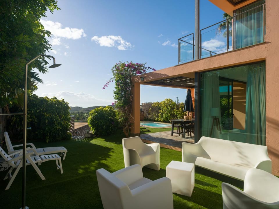 Salobre Golf Villas Lagos Villa in Comarca Sur