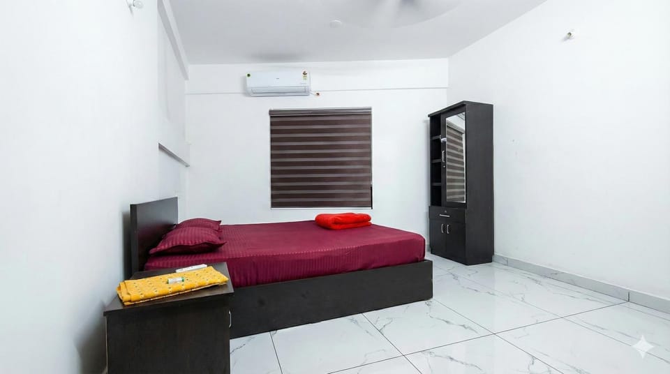 Bedroom, towels, air conditioner
