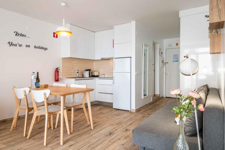 Kitchen or kitchenette, Living room