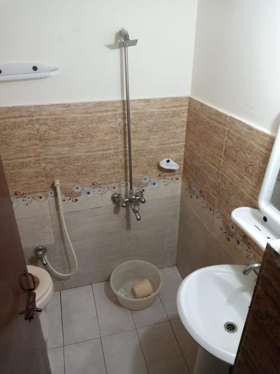 DREAM IIN 2 Family Guest House Bed and Breakfast in Islamabad