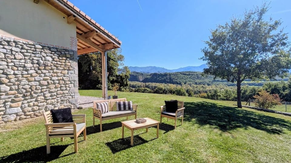 Mélodie de La Ferme du Bonheur & La Petite Grange House in Provence-Alpes-Côte d'Azur