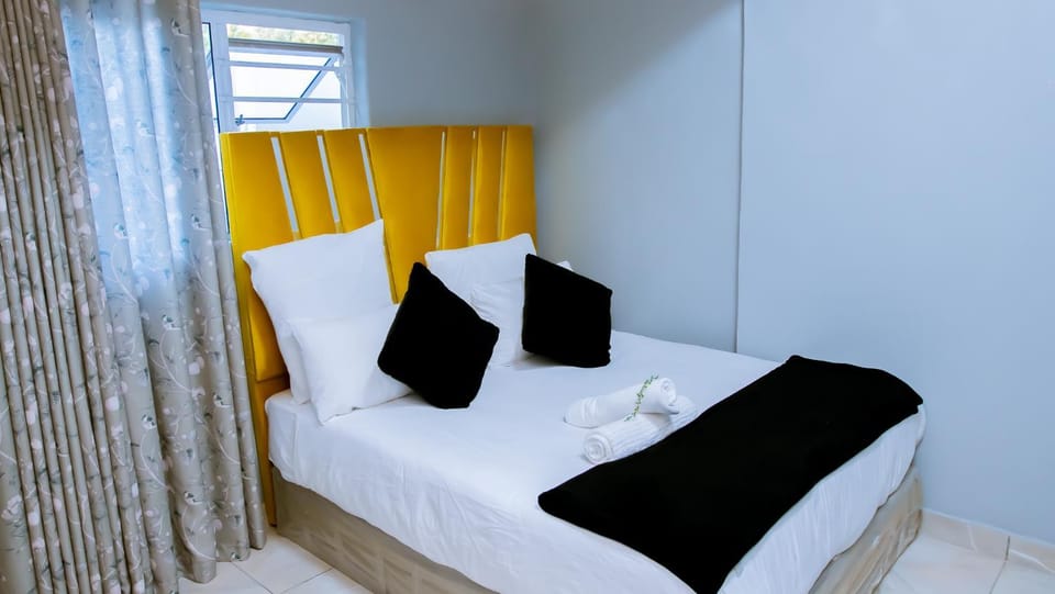 DC Guest House Bed and Breakfast in Cape Town