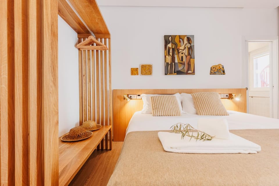 Bedroom, Inner courtyard view