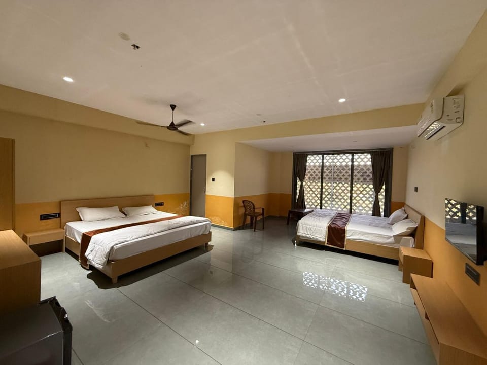 The Rudra Palace - Daman Hotel in Gujarat