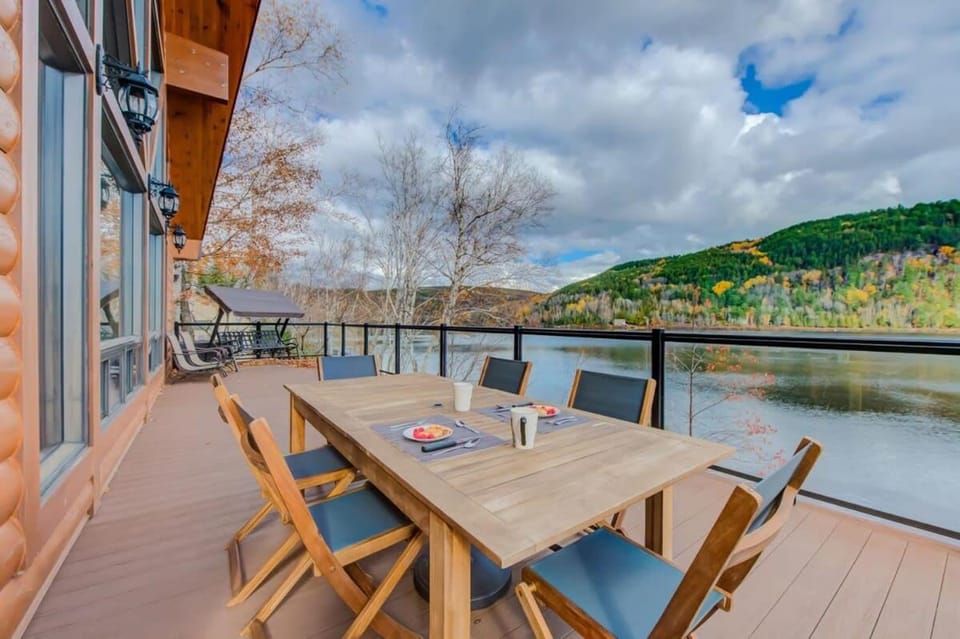 Le Tresor du Lac Chalet in Quebec