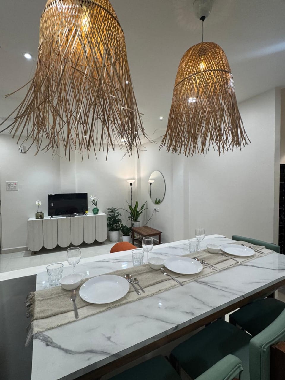 Living room, Dining area