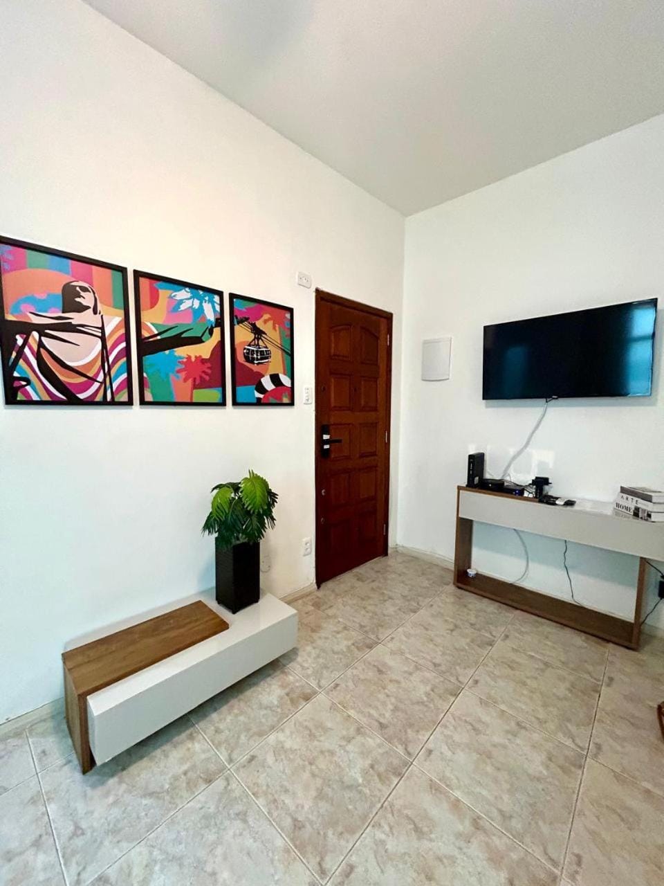 Copacabana Posto 4 Aconchegante Quarto e Sala BR 396 Apartment in Rio de Janeiro